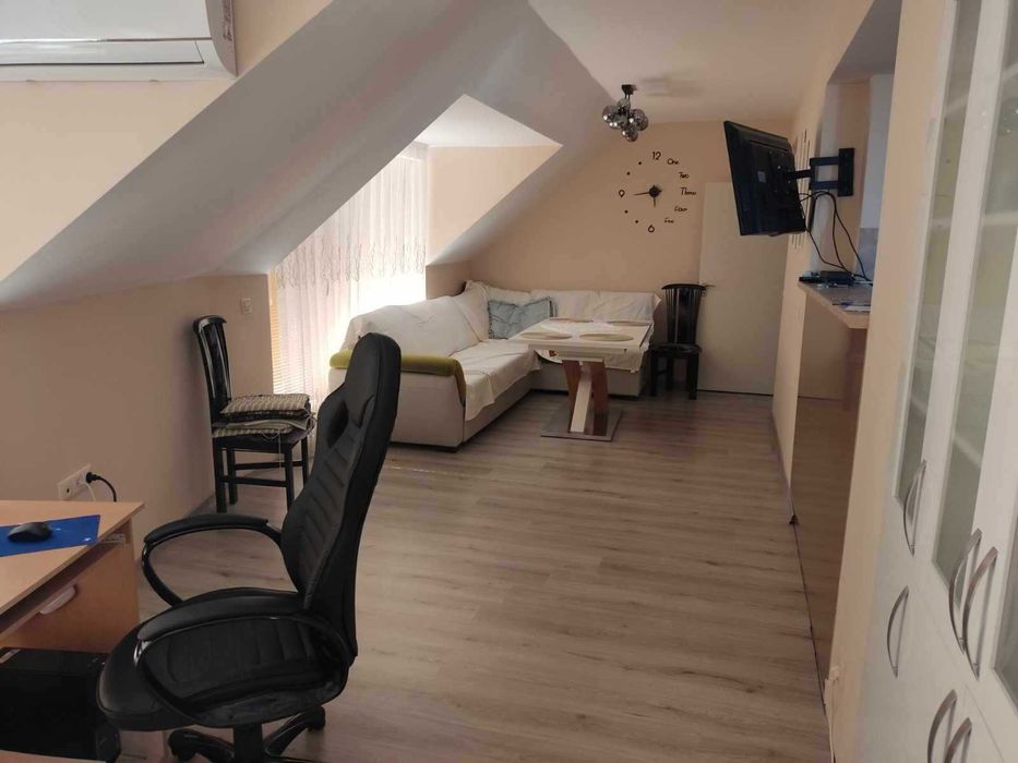 Дава се под наем Многостаен апартамент в Бургас, Сарафово - 240 кв.м за 750 € - Снимка #4