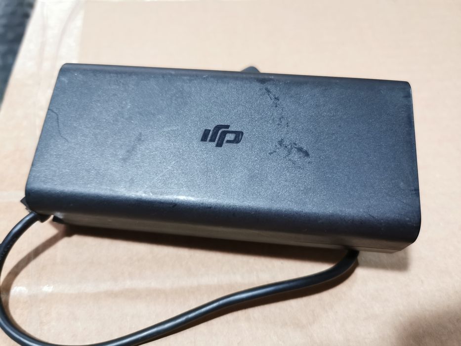 Controller drona dji gl 358wB + incarcator dji f2c60 17v,3,5A