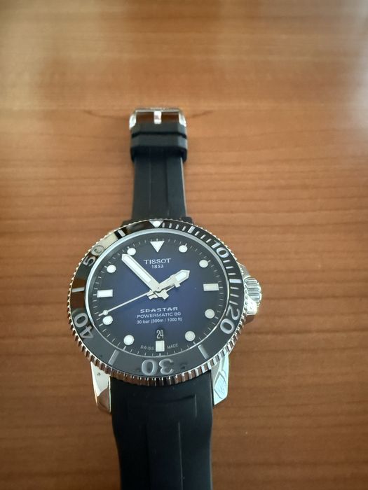Продавам часовник  Tissot Seastar