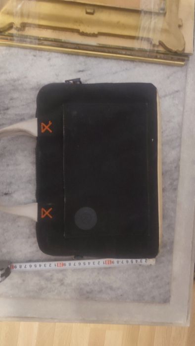 Портфель для нэутбука.