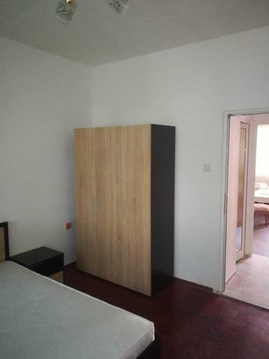 Дава се под наем Двустаен апартамент в София, Толстой - 68 кв.м за 323.85 € - Снимка #2