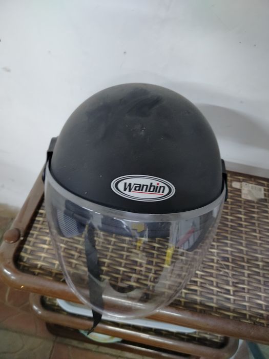 Продам каску для мопеда