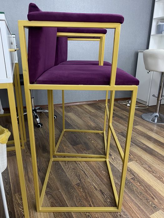 Продаю барный стул