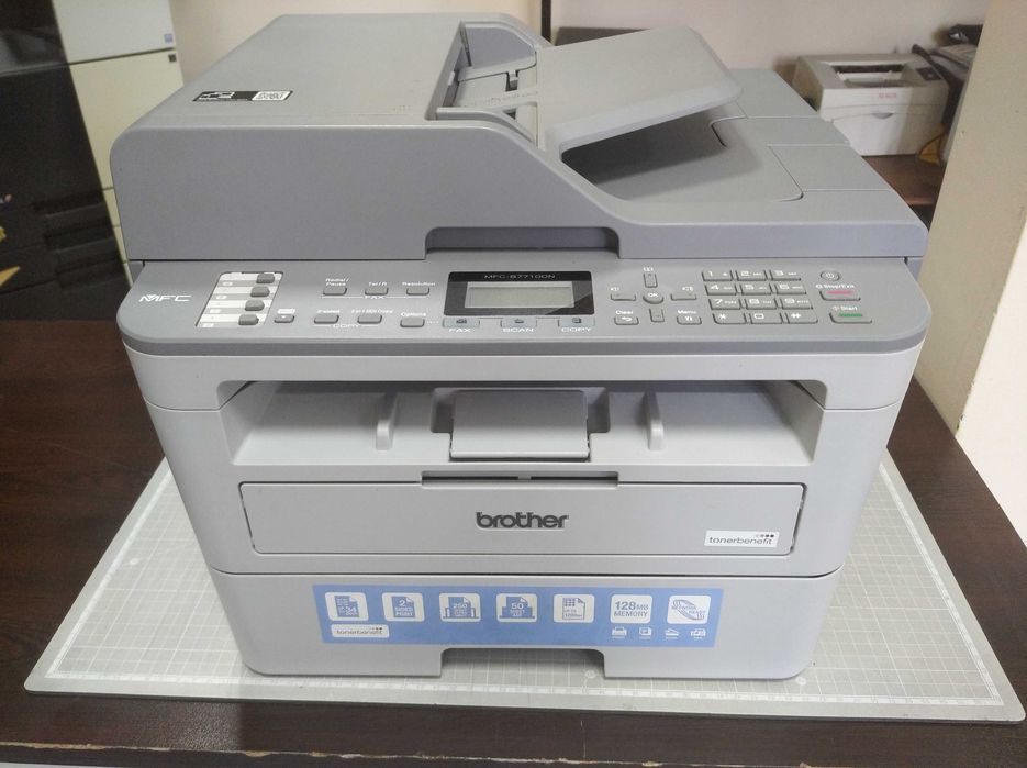 Нов!!! Безжичен Wi-Fi лазерен принтер 3 в 1 Brother MFC B7715DW