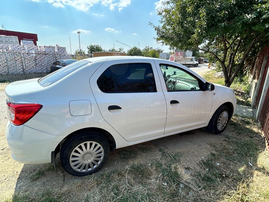 Dacia Logan.