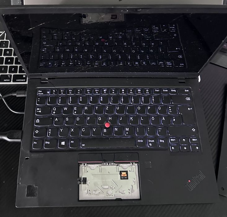 Laptop Lenovo X1 Carbon Gen 7 - i7 8565u - 16Gb - placa buna fara parola