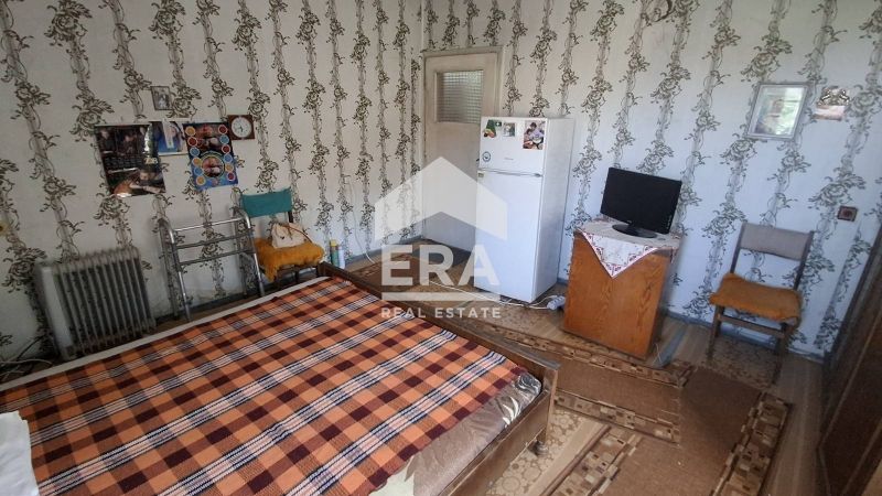 Етаж от къща в ж.к. Родина 1