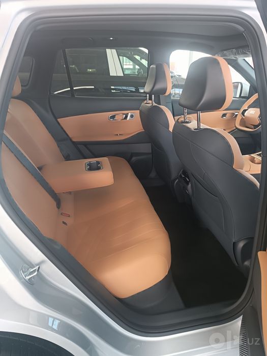 Geely EX5 em i gibrid, electro