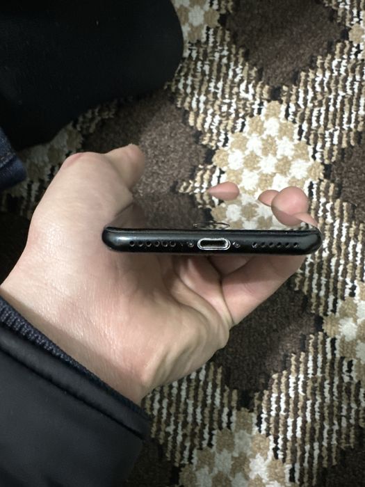 Iphone se 2020 срочна сотилади