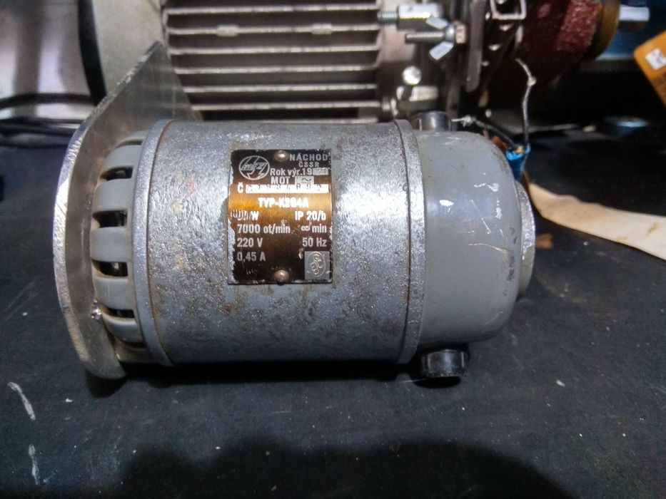 Продам двигатель