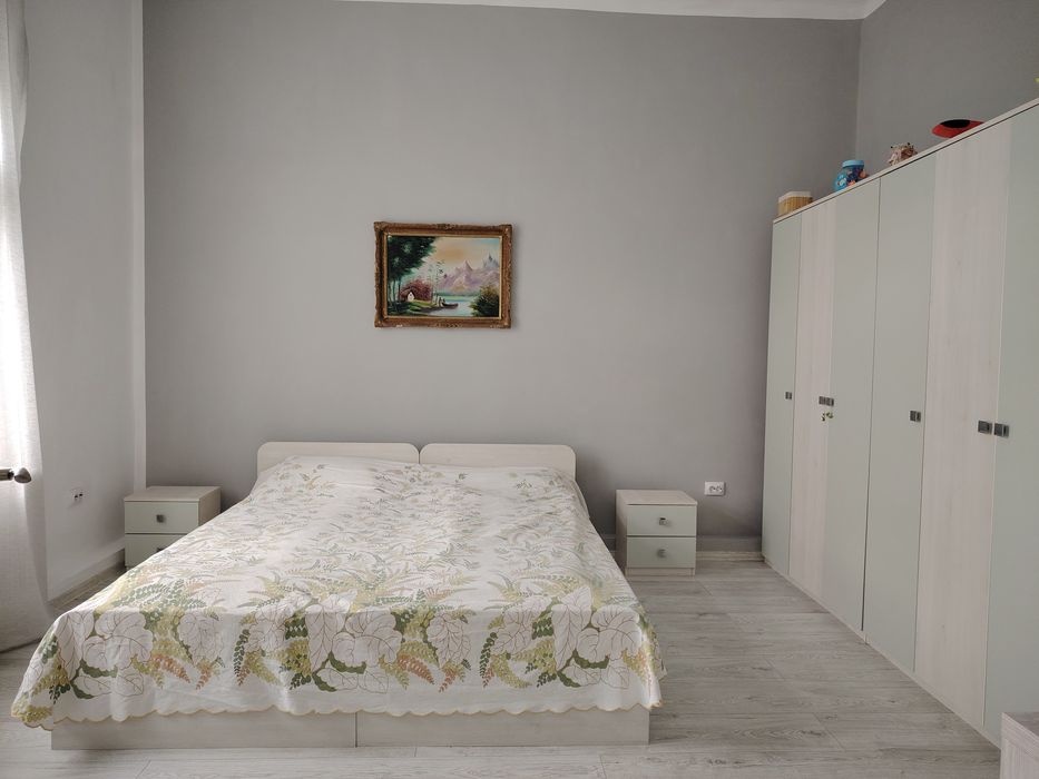 Casă spațioasă în Ghioroc, județul Arad