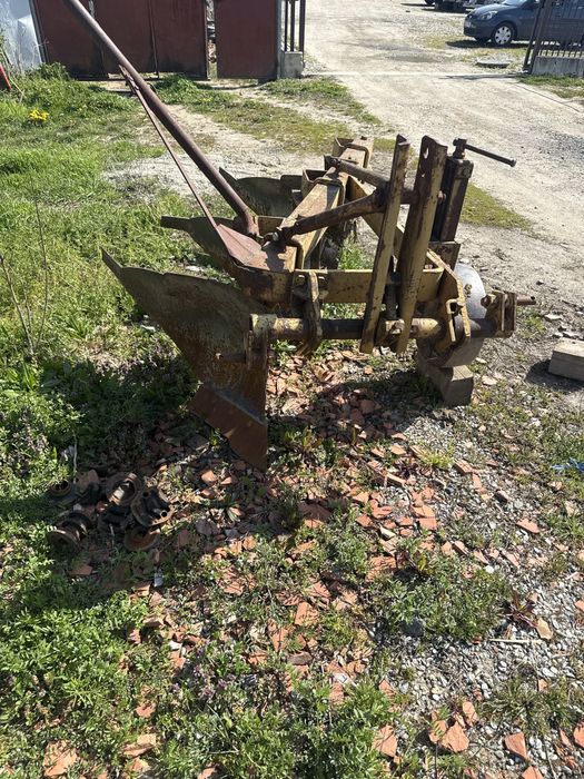 Tractor Universal 650