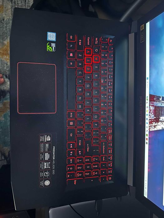 Acer Predator Helios 300 PH317-51-78R9 Gaming Laptop
