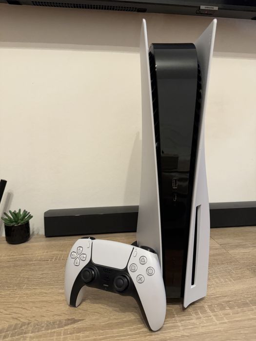 Playstation 5, disc edition, 825GB, state perfecta de functionare