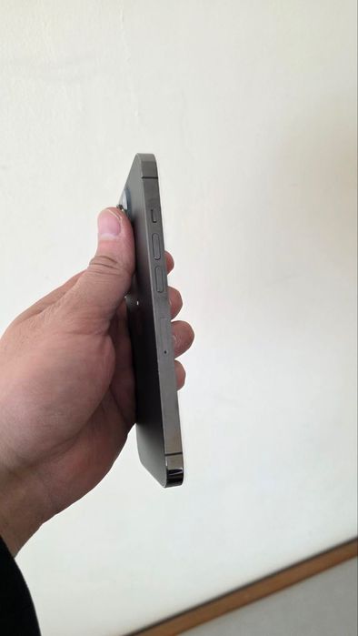 iPhone 13 Pro сим/есим