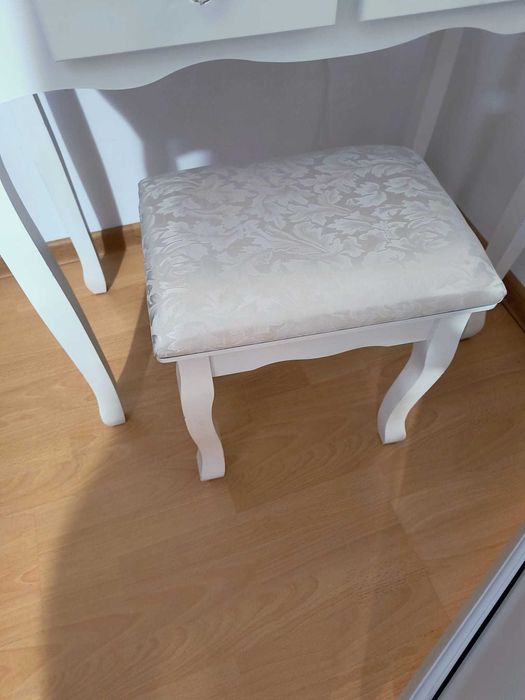 Masuta de machiaj moderna | design deosebit