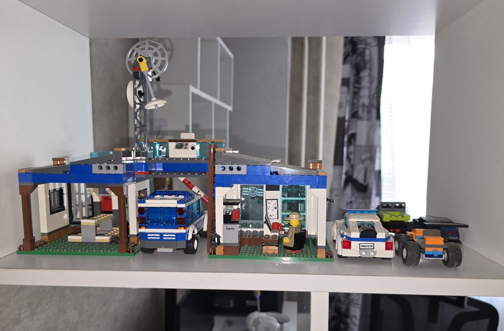 продам все LEGO на фото оригинал