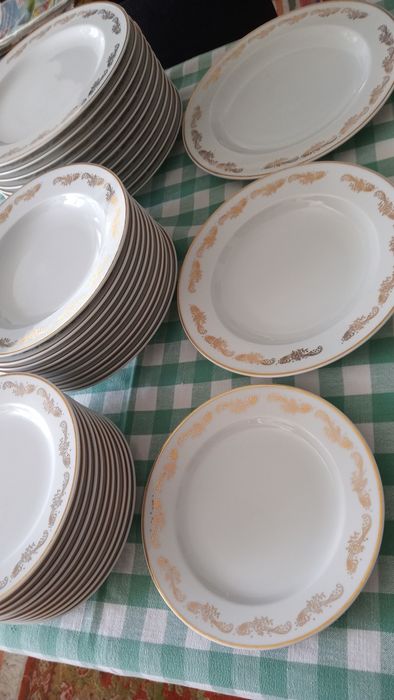 Set serviciu de masă 12 persoane - porțelan