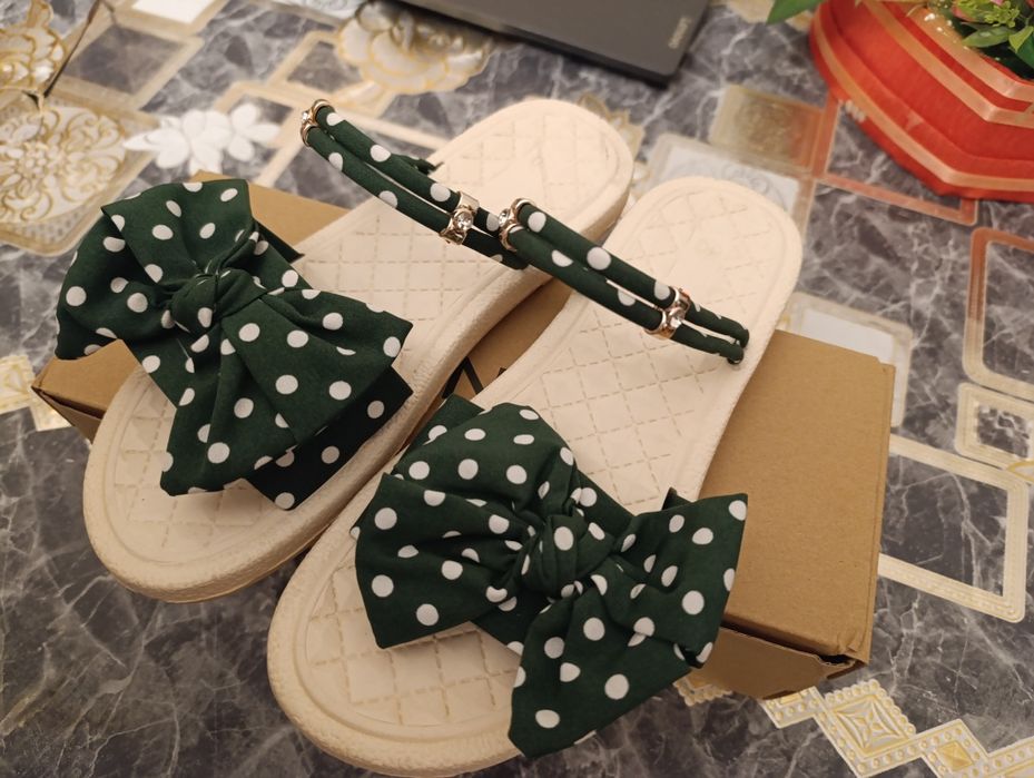 Две пары женских босоножек-шлепок на лето, размер 40-41