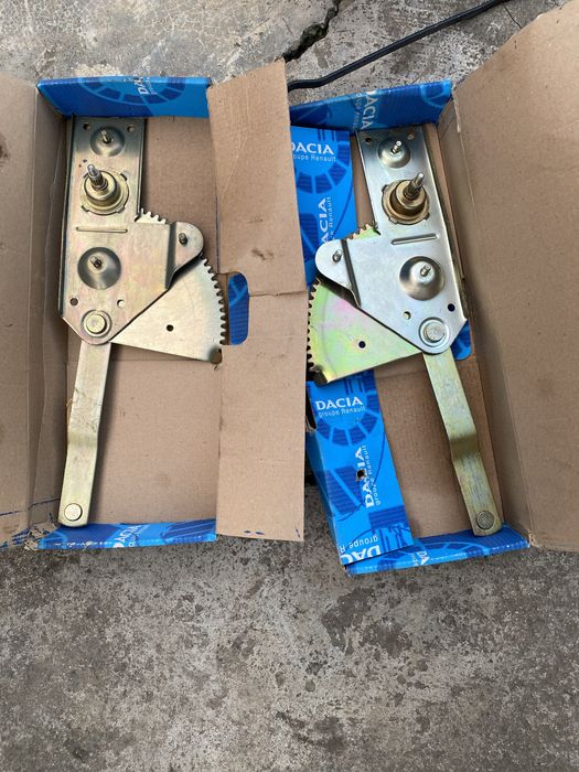 Macara macarale noi geamuri geam fata spate Dacia 1300 1310 papuc
