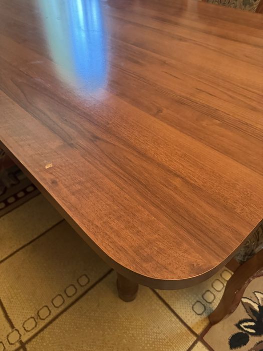 Продам стол деревянный