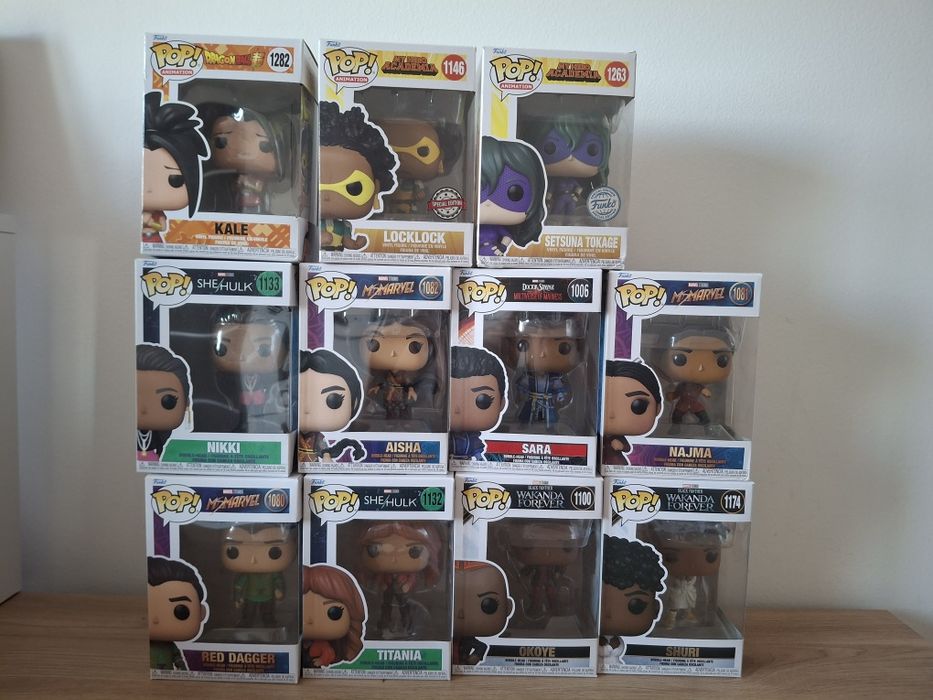 Vand lot cu 11 figurine Funko Pop