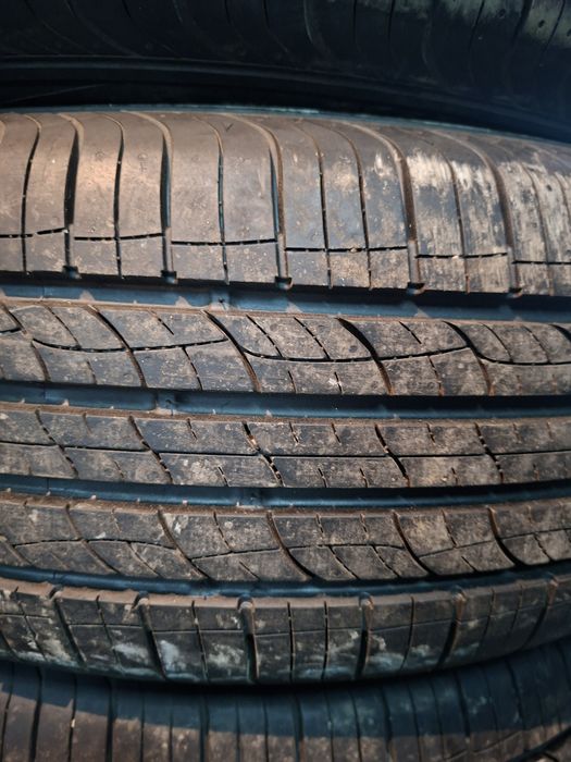 Продам шины 235/65/18 гити