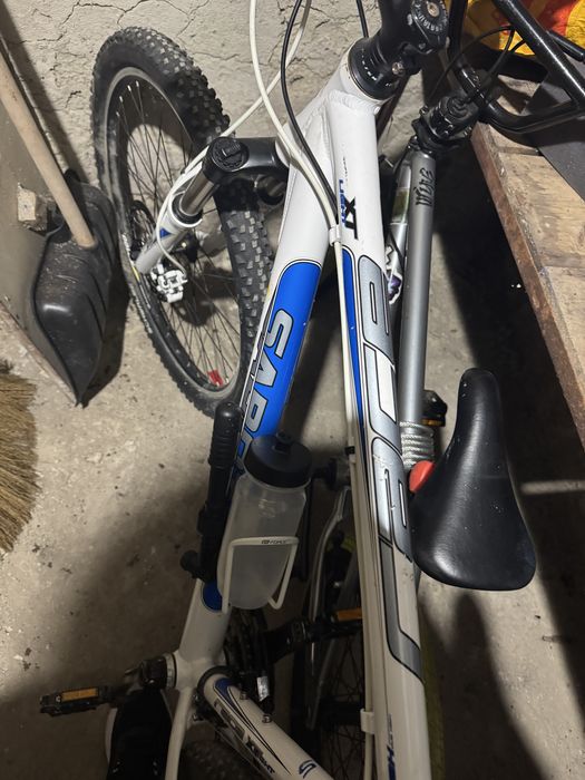 Vand bicicleta  1000 lei negociabil