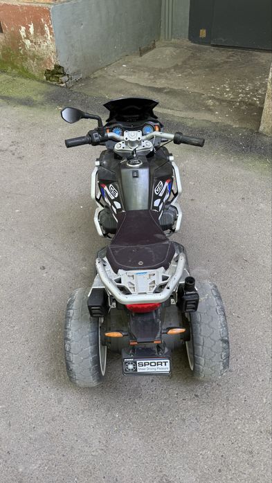 Detskit eloktromashina