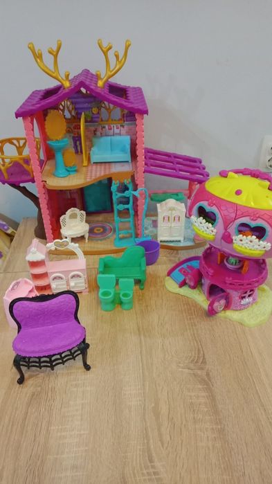 Кукольный домик продам