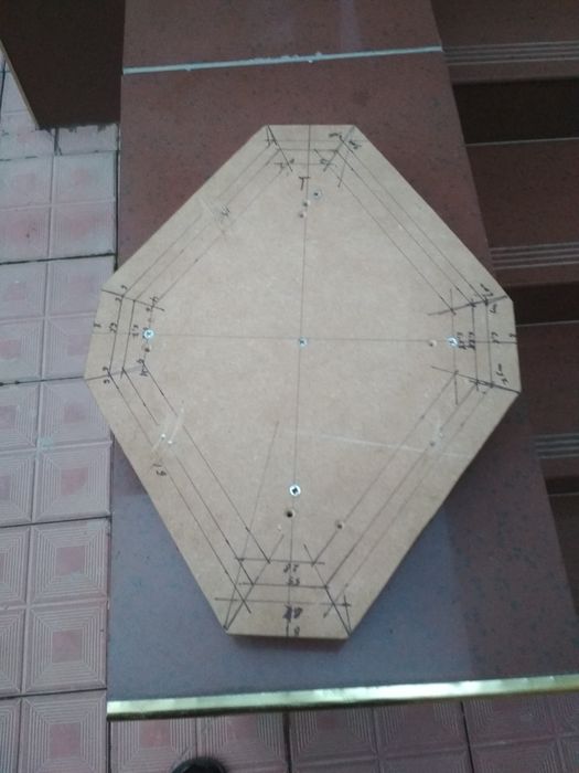 Люк невидимка под плитку кафеля и керамогранита В 60 см  Ш 30 см