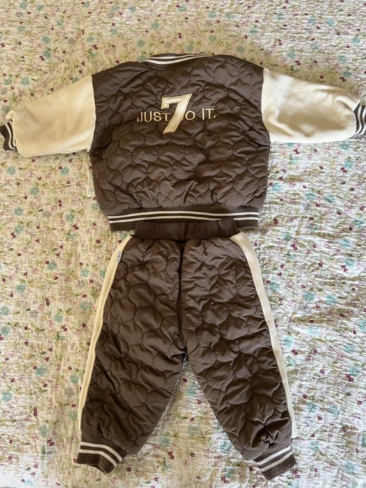 Продается теплый костюм