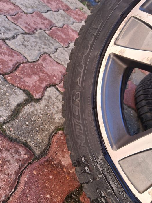 Vând roți complecte R17 Mercedes