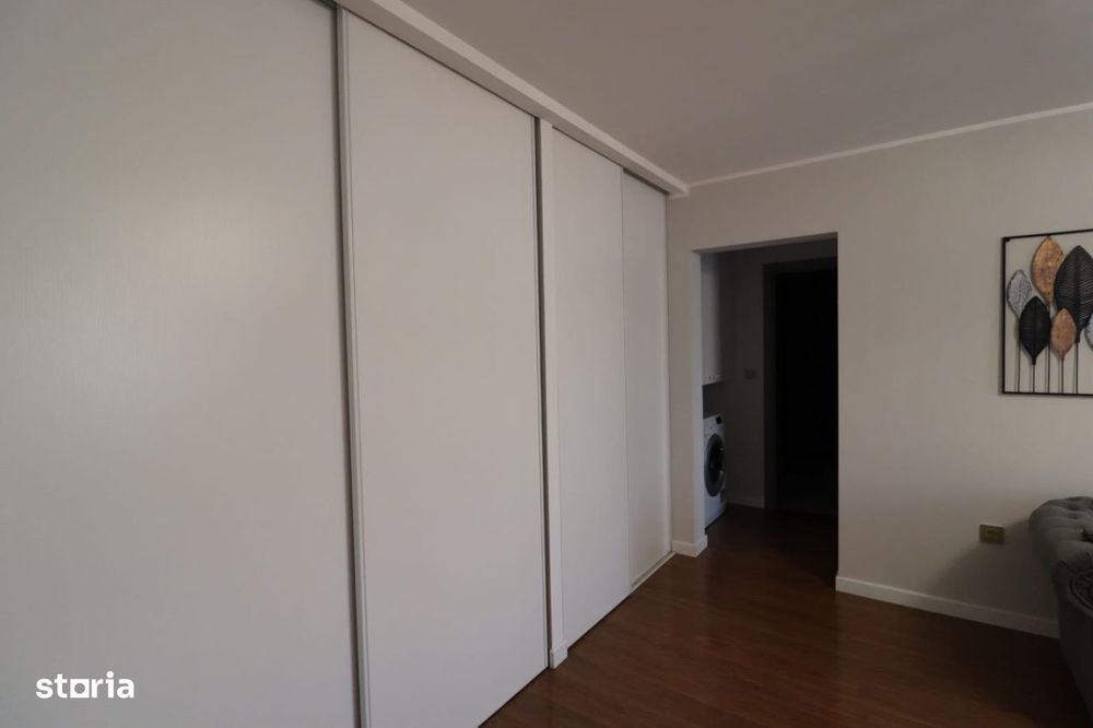 - Etaj 1 - Renovat 2025 -2 camere 53mp, zona Piata Mare.