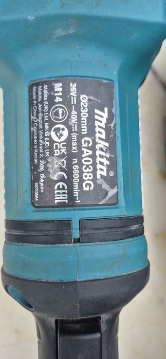 Makita polizor pe acumulator de 40 V