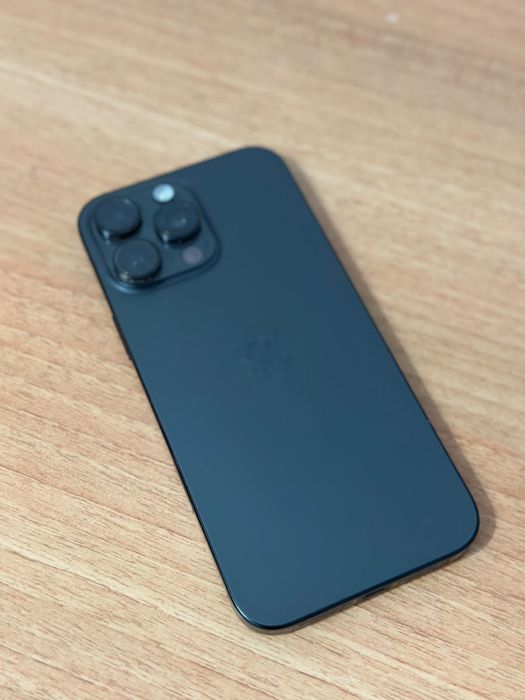 Срочно продаю Iphone 16 pro max