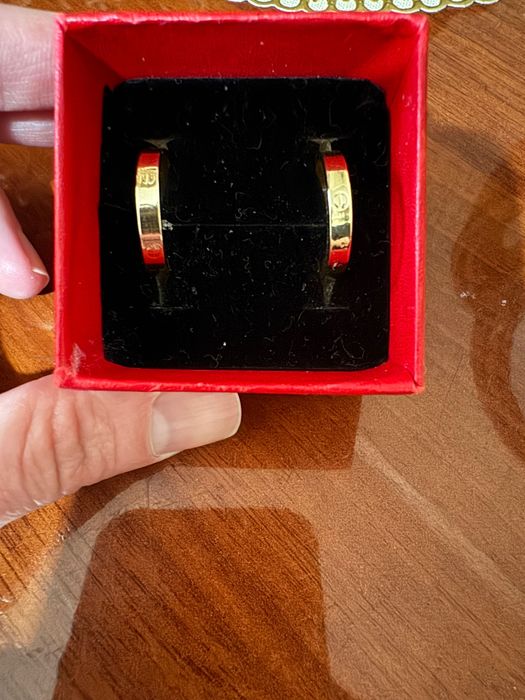 Серьги золото продается Зирак