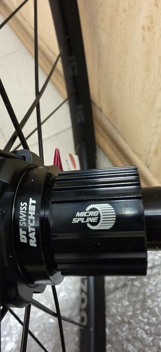 Задна капла DT SWISS HX1700 Spline Hybrid LS 30mm 12x148mm Microspline