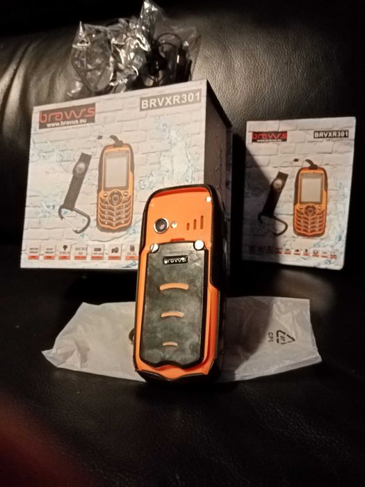 Телефон Bravus Сървайвър