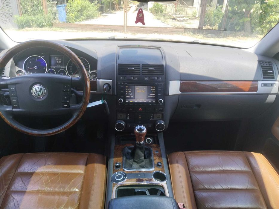 VOLKSWAGEN Touareg 0 — imagine 2