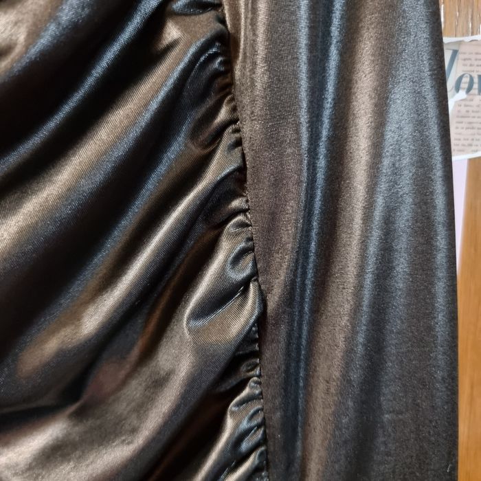 Rochie eleganta care imita pielea de ocazie