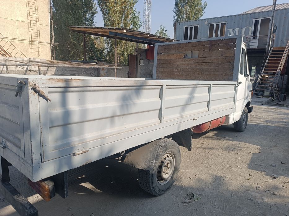 Мерсидес грузавой сотилади 1986 йил