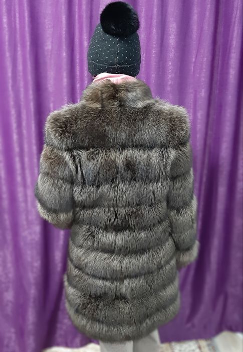 Шуба натуральный енот