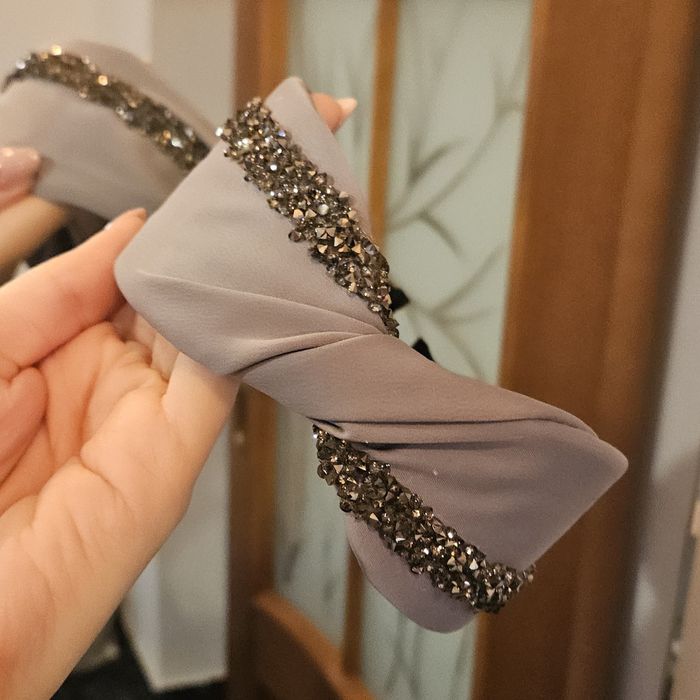 Cordeluță / bentiță de păr lucrată manual, unicat, noua, fara eticheta