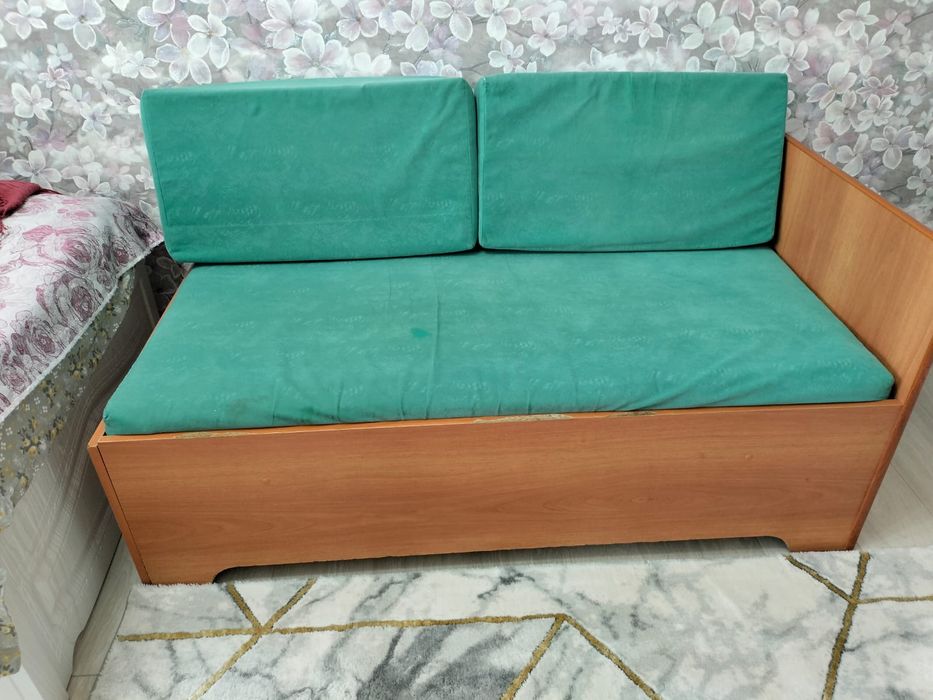 Продам диван кровать ЖК Шыгыс