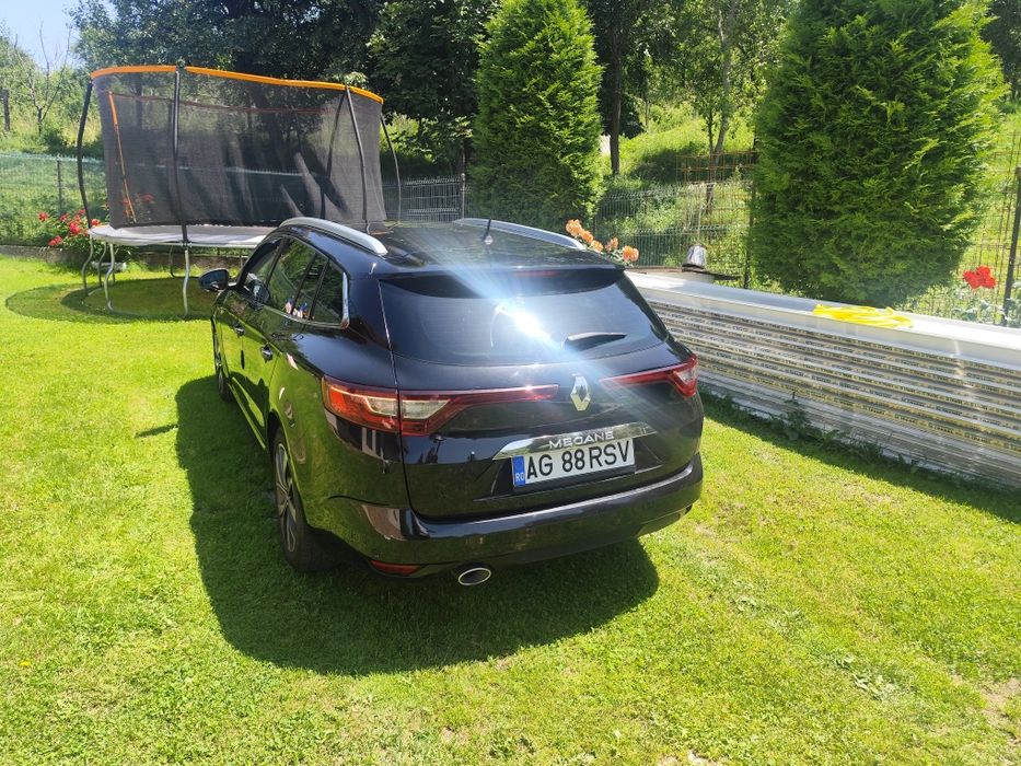 Renault Megane v