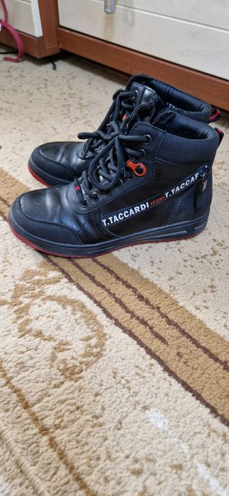 Продам ботинки туфли кроссовки детские