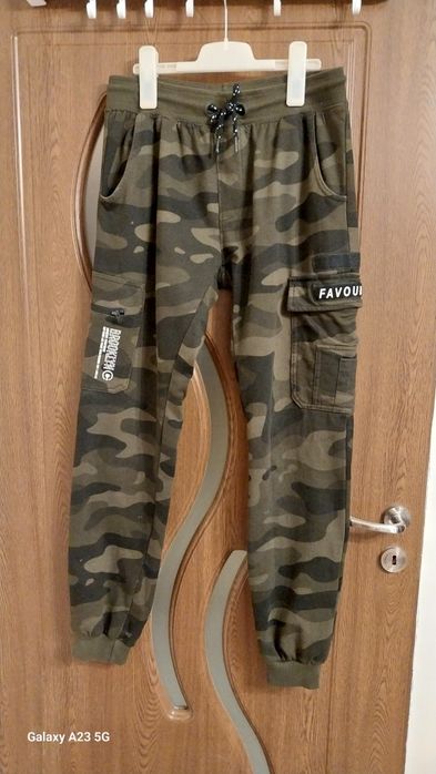 Pantaloni cargo și camasa baieti mărimea 170-176