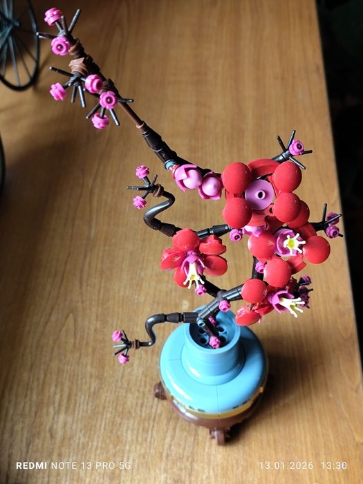 Продавам конструктор Лего, Японска вишна