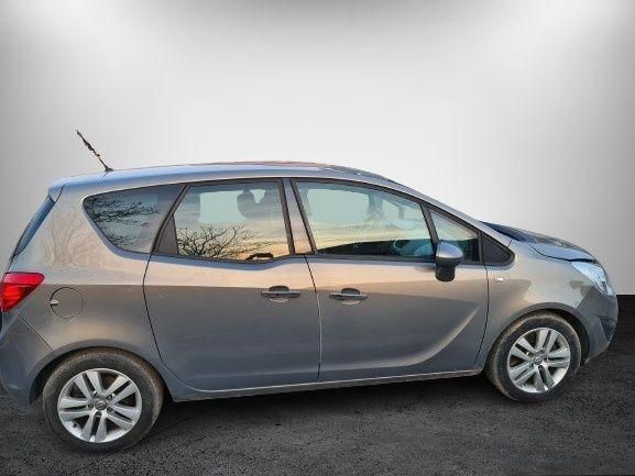 Dezmembrez Opel Meriva B 1.7 cdti facelift flexfix suport bicicleta Op